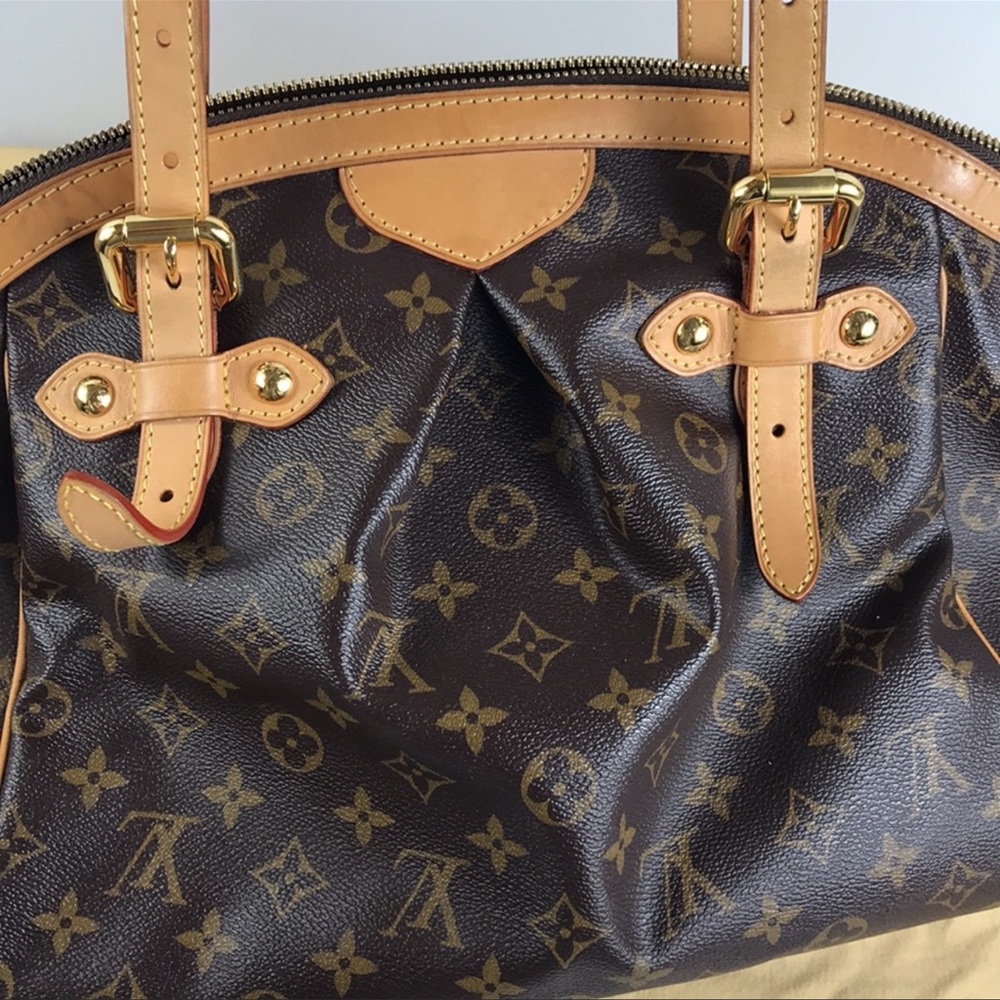 Authentic Louis Vuitton Zipper bag. Like new! In excellent conditions, - Picture 11 of 17